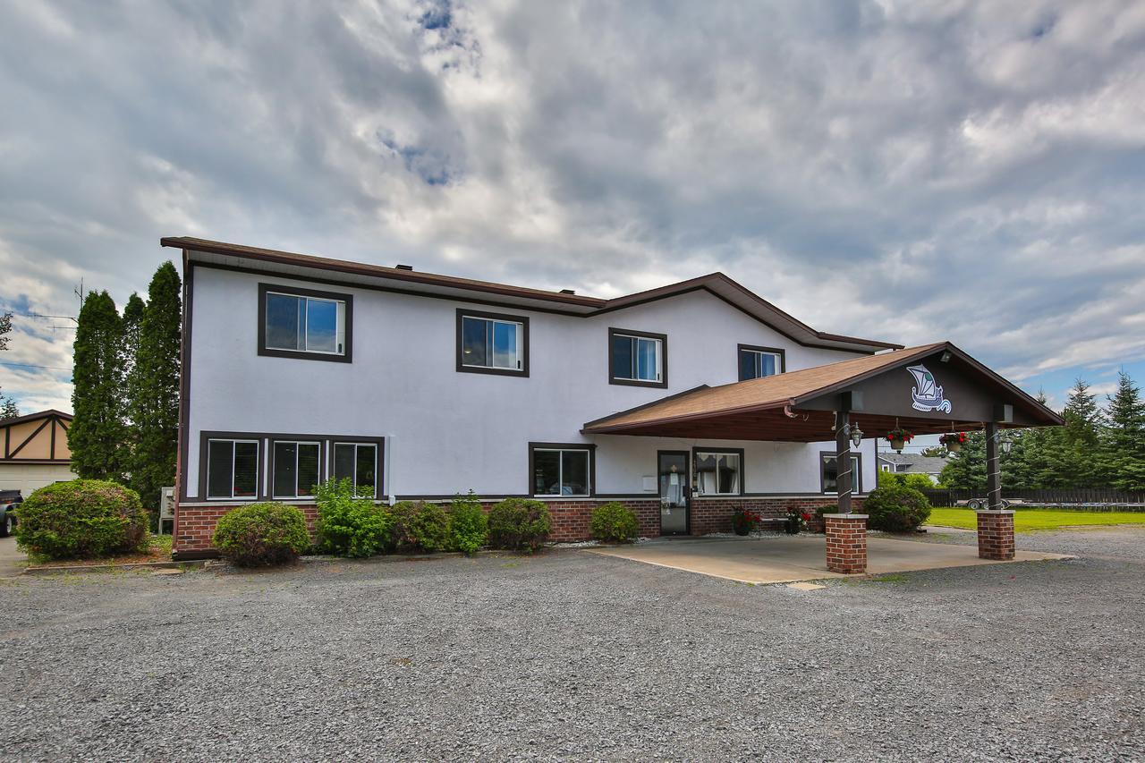 Auberge Motel Drakkar シャウィニガン エクステリア 写真